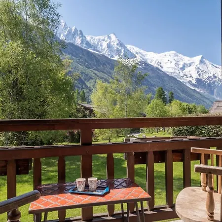 De L'aiguille With View On Mont Blanc Chalet *