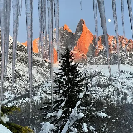 De L'aiguille With View On Mont Blanc شاليه *